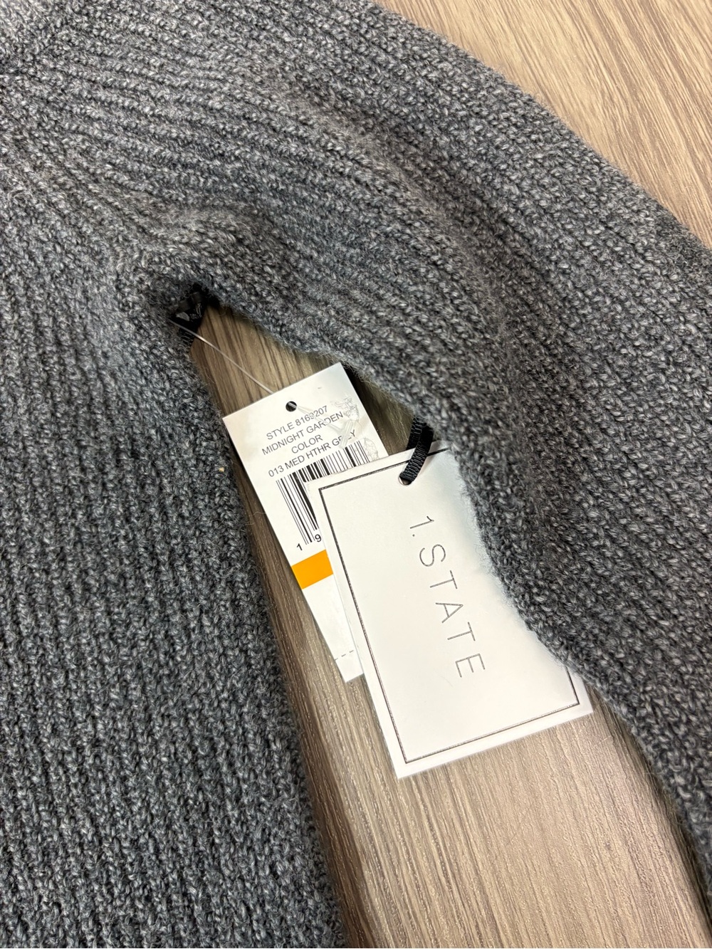 1.State Gray Cold Shoulder Ribbed Sweater Size Small - Picture 2 of 6